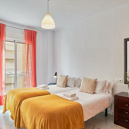 Mercy Beach Malaga Ngoại thất bức ảnh